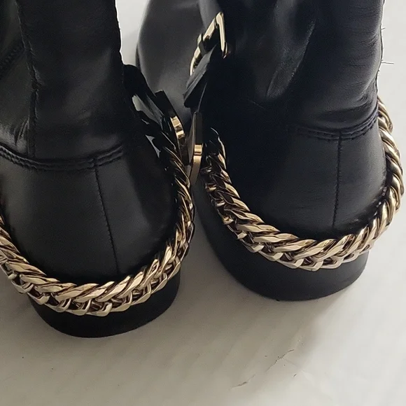 Guess Girton Black Boots with Gold Buckles 6.5 M - Picture 5 of 10